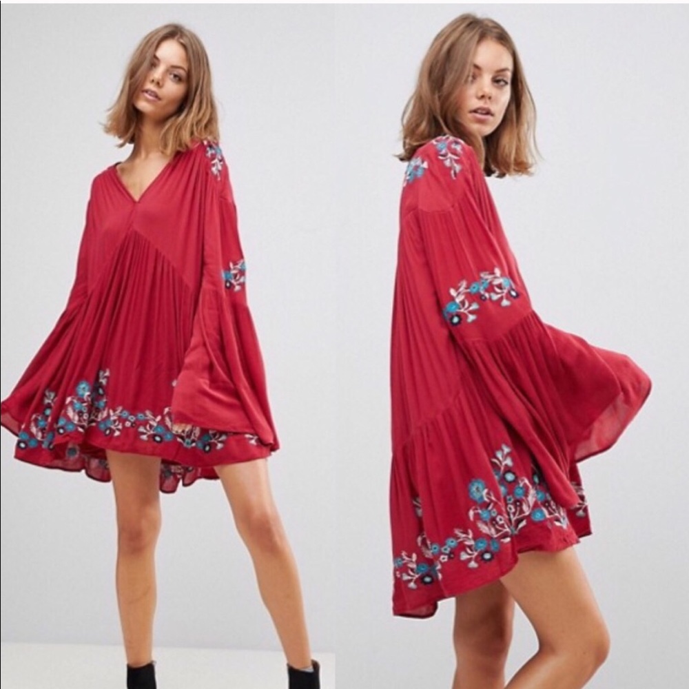NWT FREE PEOPLE TE AMO SWINGY EMBROIDERED DRESS RED Boho Cottagecore Romantic
